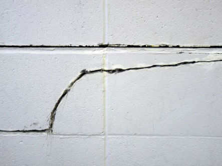 Foundation crack in basement wall